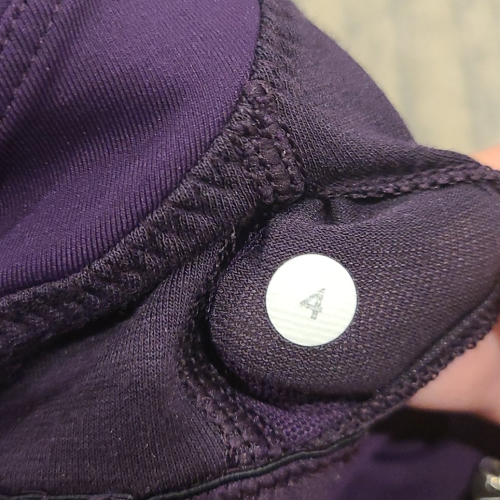 Lululemon 2-In-Run Tank - Picture 12 of 12